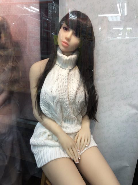 LOVEDOLLなら大阪の信長書店日本橋店アダルトグッズコーナーへ！